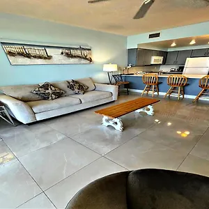 Apartment Vacation In Comfort And Luxury -1br Direct Oceanfront - Wyndham Ocean Walk 1307-0, Daytona Beach
