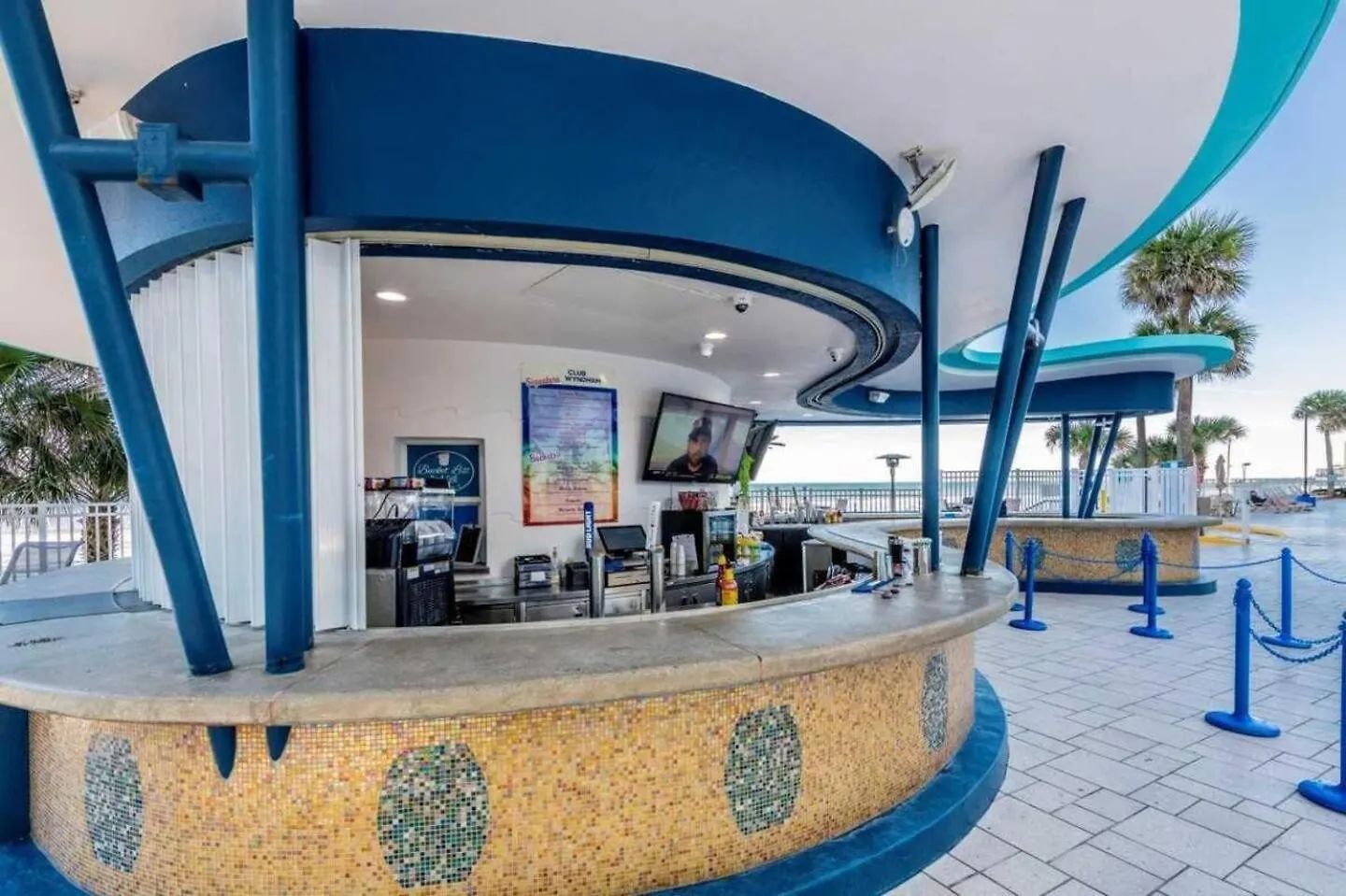1 Bedroom Direct Oceanfront Condo Wyndham Ocean Walk Resort - Daytona Funland 703 Daytona Beach