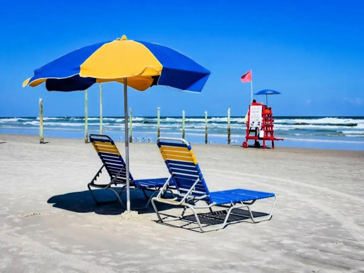1 Bedroom Direct Oceanfront Condo Wyndham Ocean Walk Resort - Daytona Funland 703 Daytona Beach