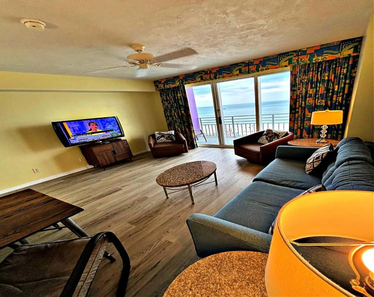 1 Bedroom Direct Oceanfront Condo Wyndham Ocean Walk Resort - Daytona Funland 703 Daytona Beach Apartment